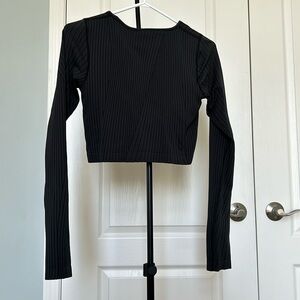 NWOT- Long sleeve black workout top